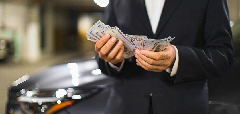 Save Money On Luxury Car In UK