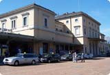 Aluguel de Carros Estação de trem de Lugano, Lugano de USD 103.71/dia - Suíça Aluguel de Carros Estação de trem de Lugano, Lugano de USD 103.71/dia - Suíça