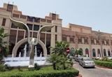 Location Voiture Khalidiyah Mall, Abu Dhabi de USD 11.64/jour - Emirats Arabes Unis