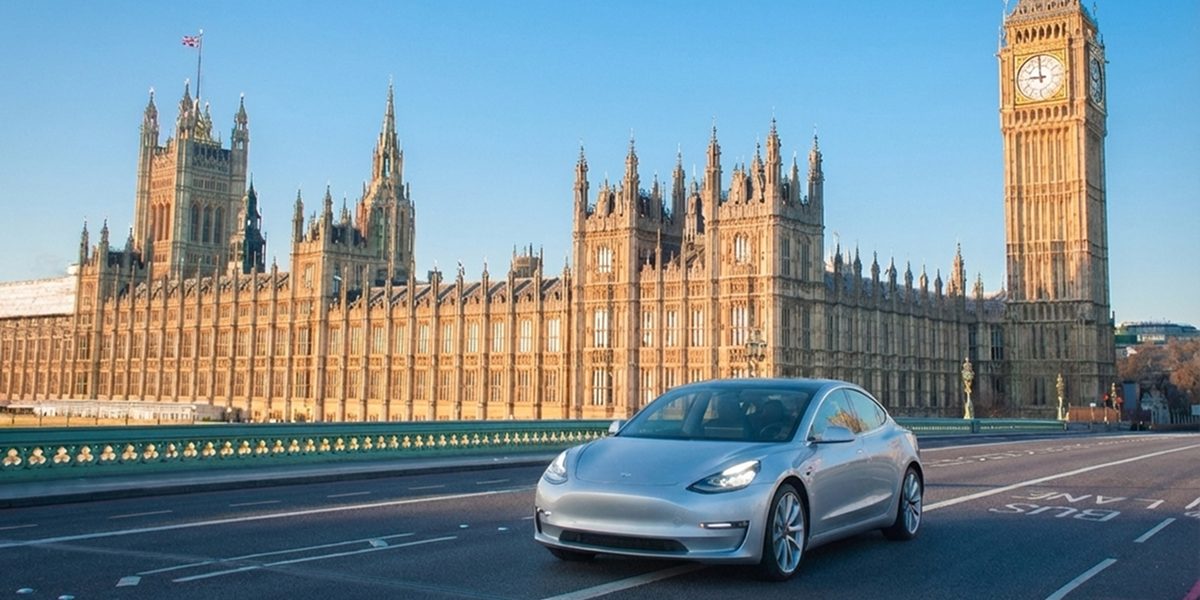 London electric car hire 2025-26: Charging costs, parking & what to know