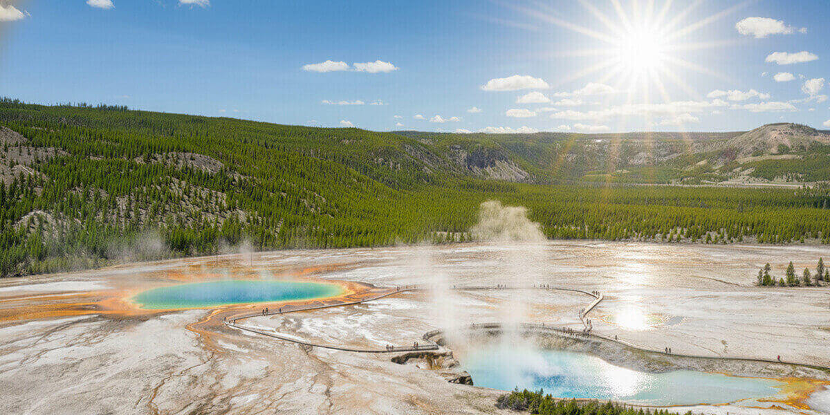 About Yellowstone National Park 