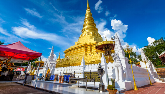 Wat Phra That Chae Haeng